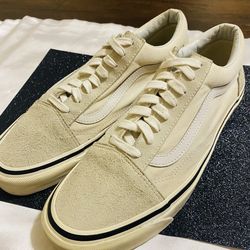 VANS Old Skool Sneakers Ultra Cush Insoles Pop Marshmallow White Suede Color Mens Size 11