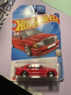 TOY MERCEDES-BENZ 500 E