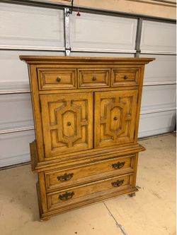 Dresser