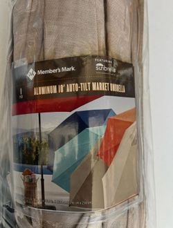 10’ Tilt Umbrella. Brand New