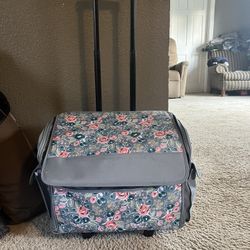 Rolling Sewing Machine /Crafting Tote