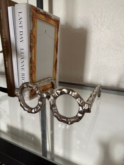 Decorative eyeglasses