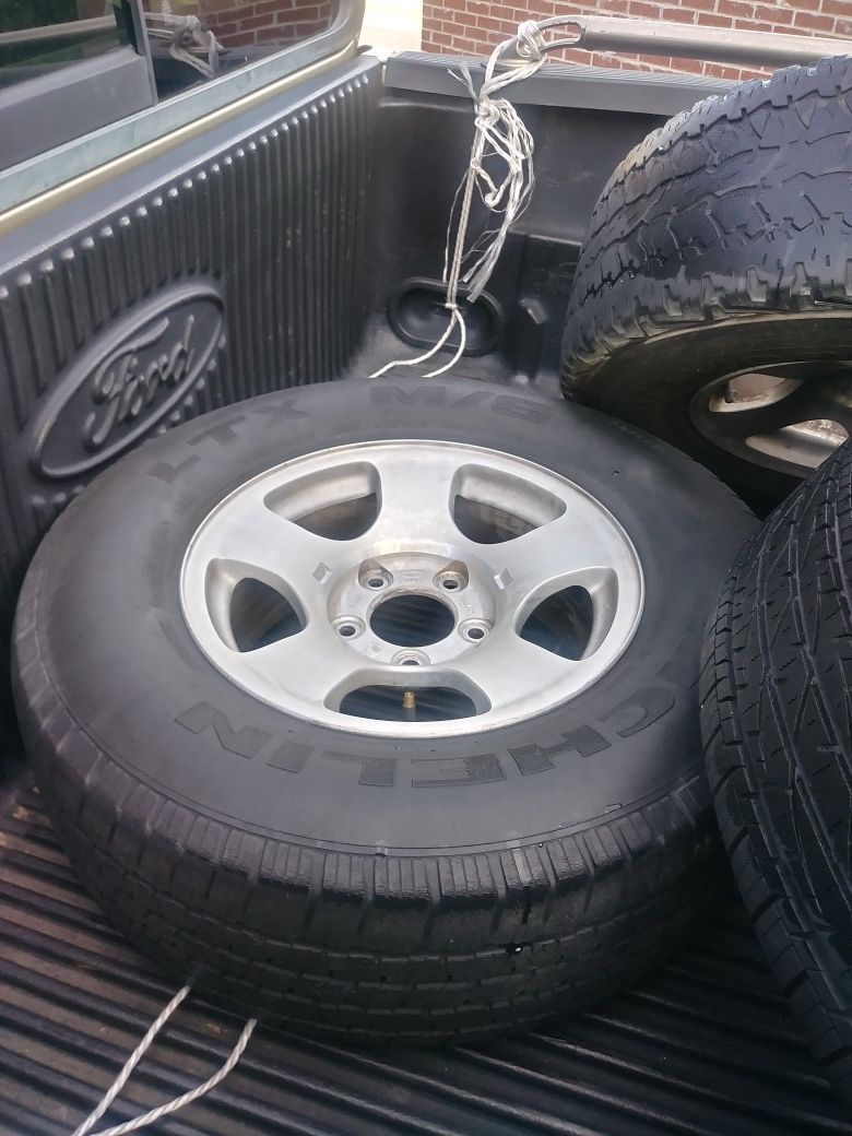 2000 Ford F150 16inch rims