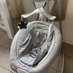 Graco Baby Swing Grey