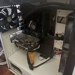 Custom Gaming PC Builds