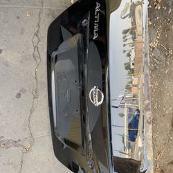 2013-2015 Nissan Altima Trunk Lid