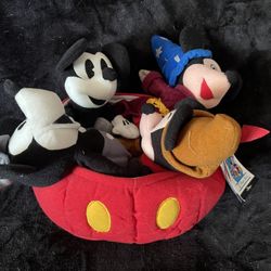 Rare Disney 70th Anniversary Mickey Beanie Set 