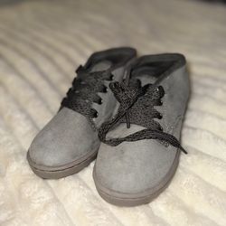 Boy shoes