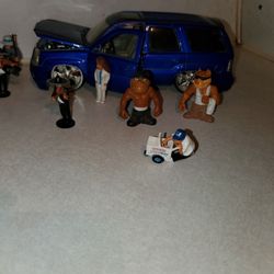 LIL HOMIES TOYS...SE HABLA ESPANOL...AS IN PICTURES..EVERYTHING TOGETHER...