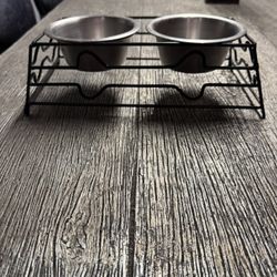 Small Raised Dog Feeder With Bowls 