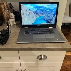 Dell Inspiron PF58 Core i7 -7500U. Touch Screen, 2.90 GHZ, 16GB, 298Gb HD, WIN 10