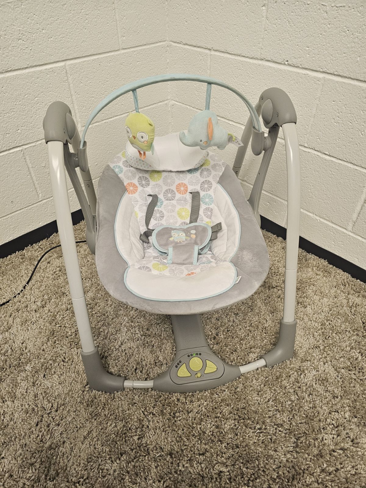 Ingenuity Swing N Go Portable With Sounds