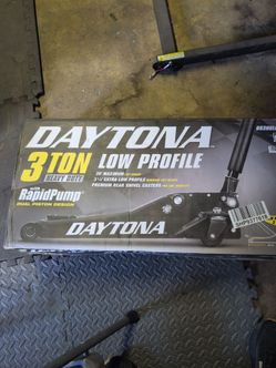 DAYTONA 3 Ton Long-Reach Low-Profile Professional Floor Jack with RAPID PUMP, Black