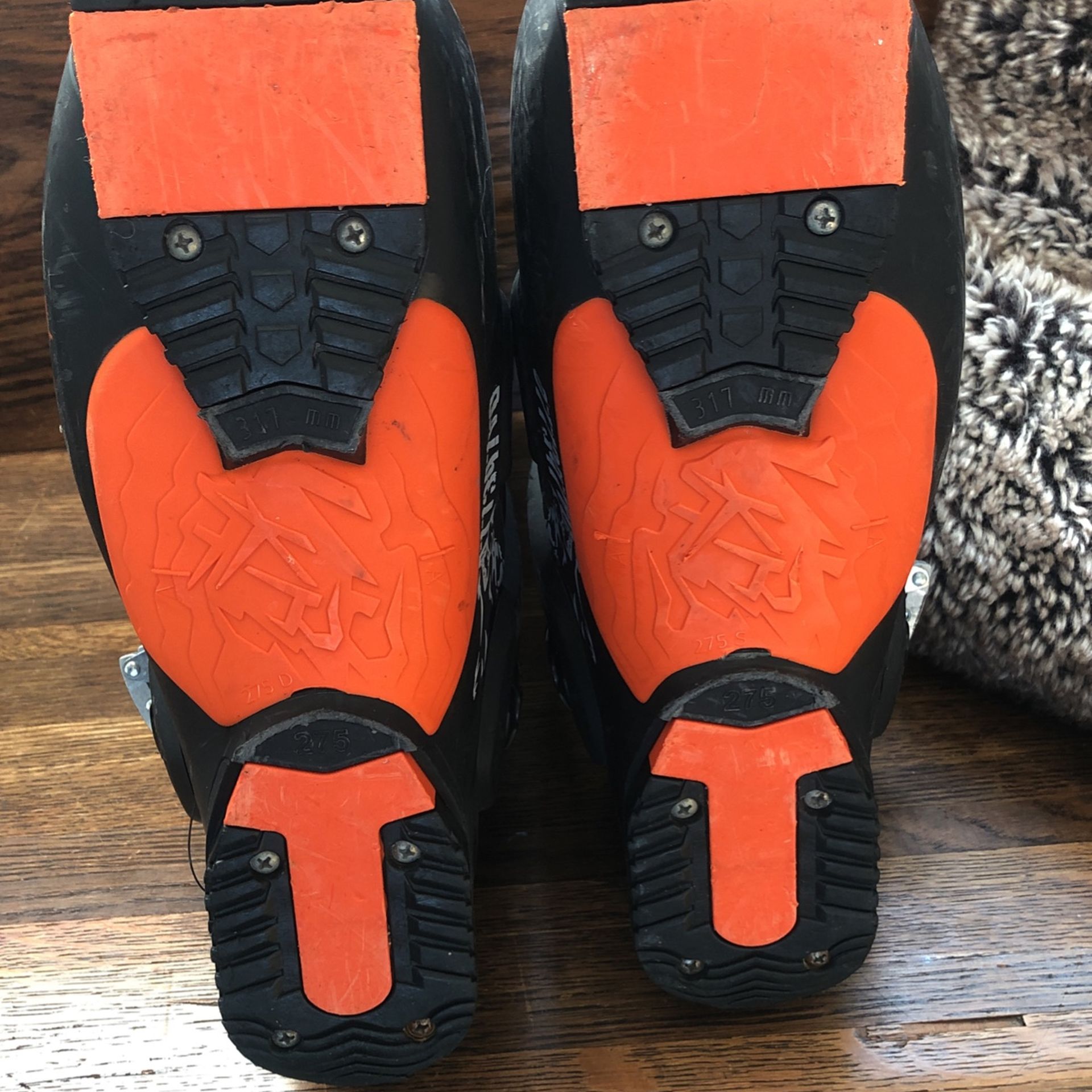 Dalbello Ski Boots with Intuition Liners for Sale in Woodinville, WA OfferUp