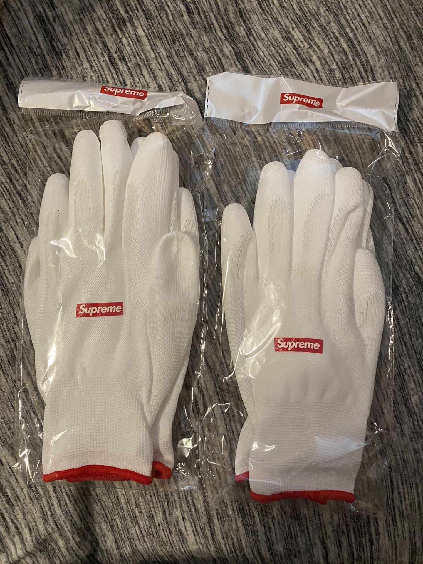 Supreme rubberized gloves. 2 pair