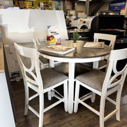 5- Piece Dining Table (Take It Home In Payments/ llévatelo a casa en pagos)  