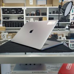 16" MacBook Pro i9/16GB/512GB SSD