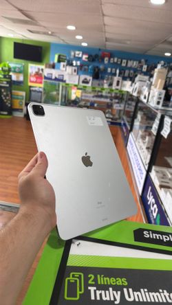 iPad Pro 12.9 5th Gen 256gb silver