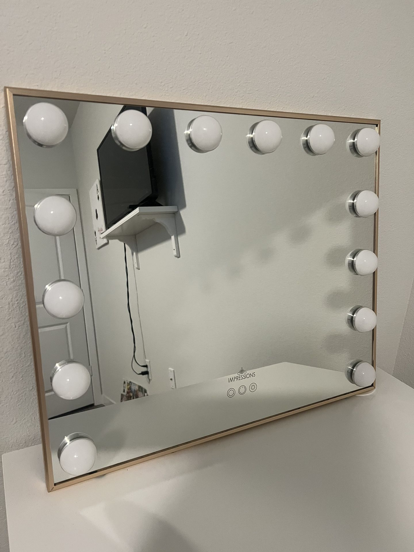 Impression Vanity mirror