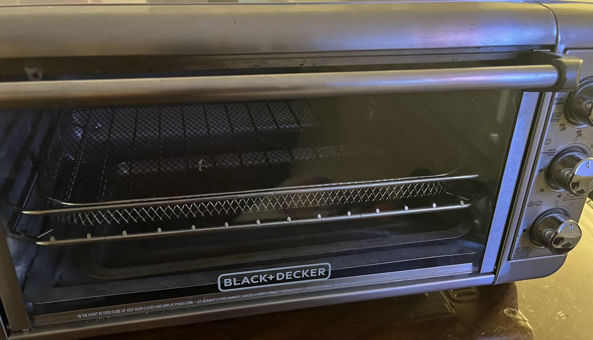 Black+Decker TO3265XSSD Extra Wide Crisp ‘N Bake Air Fry Toaster Oven, Silver, Fits 9" x 13" Pan