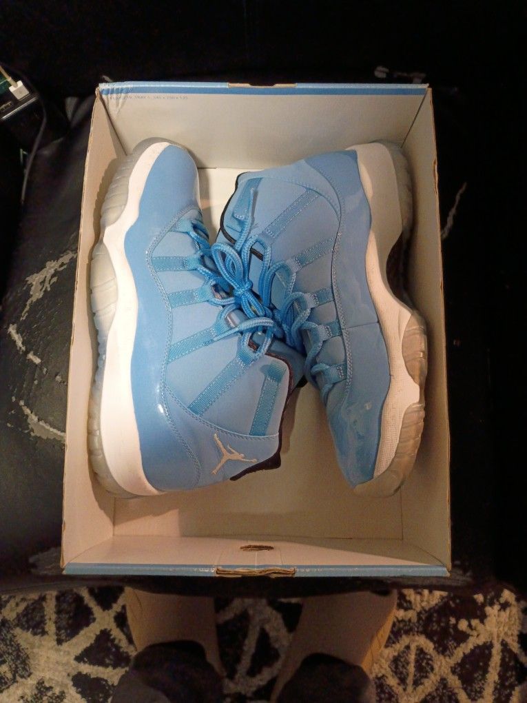 Jordan 11 Pantones Size 10