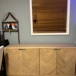 Beautiful Wooden Sidetable