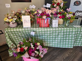 Huge Mother's Day Sale!!!!! FLOWERS AT LOW PRICE!