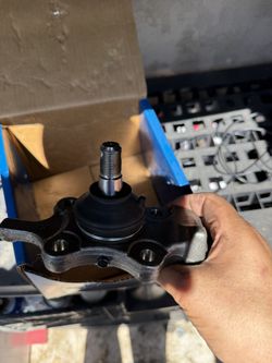 Toyota Sequoia Lower Ball Joint Sankei 555