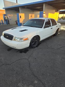 2001 Ford Crown Victoria