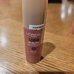Loreal Paris Lumi Le Glow Highlighter Stick #630 Glowy Creme Chic
