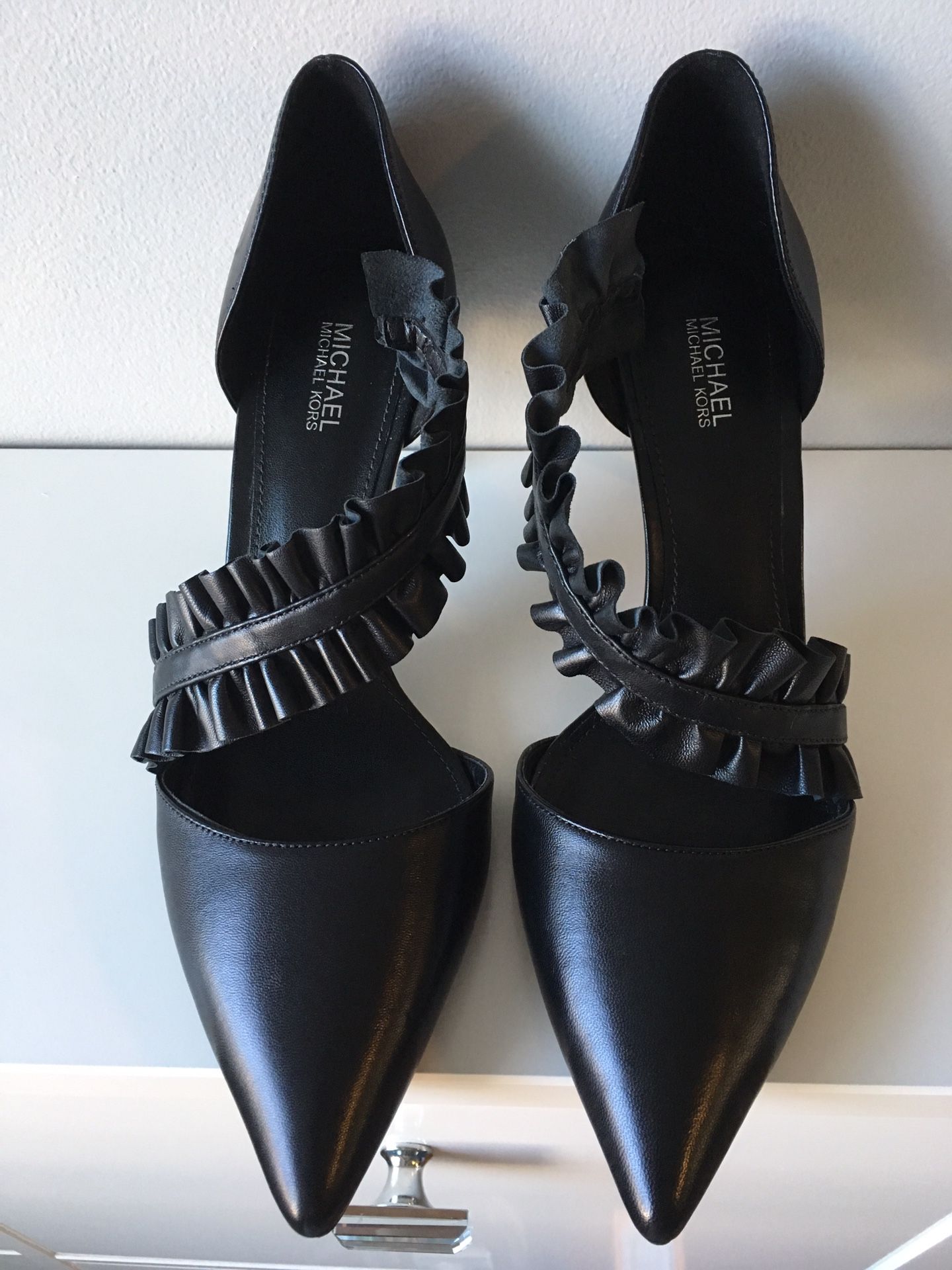 MICHAEL Michael Kors Bella Black Pump- 8M for in Thomasville, NC - OfferUp