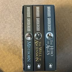 Mistborn Books 1-3 Box Set with Bonus Map