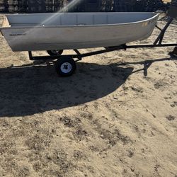 12ft  Vhull Boat With Trailer 
