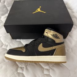 $175 JORDAN 1 Retro High OG
