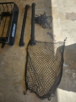 Yakima roof rack with extention and turtle cross bars.