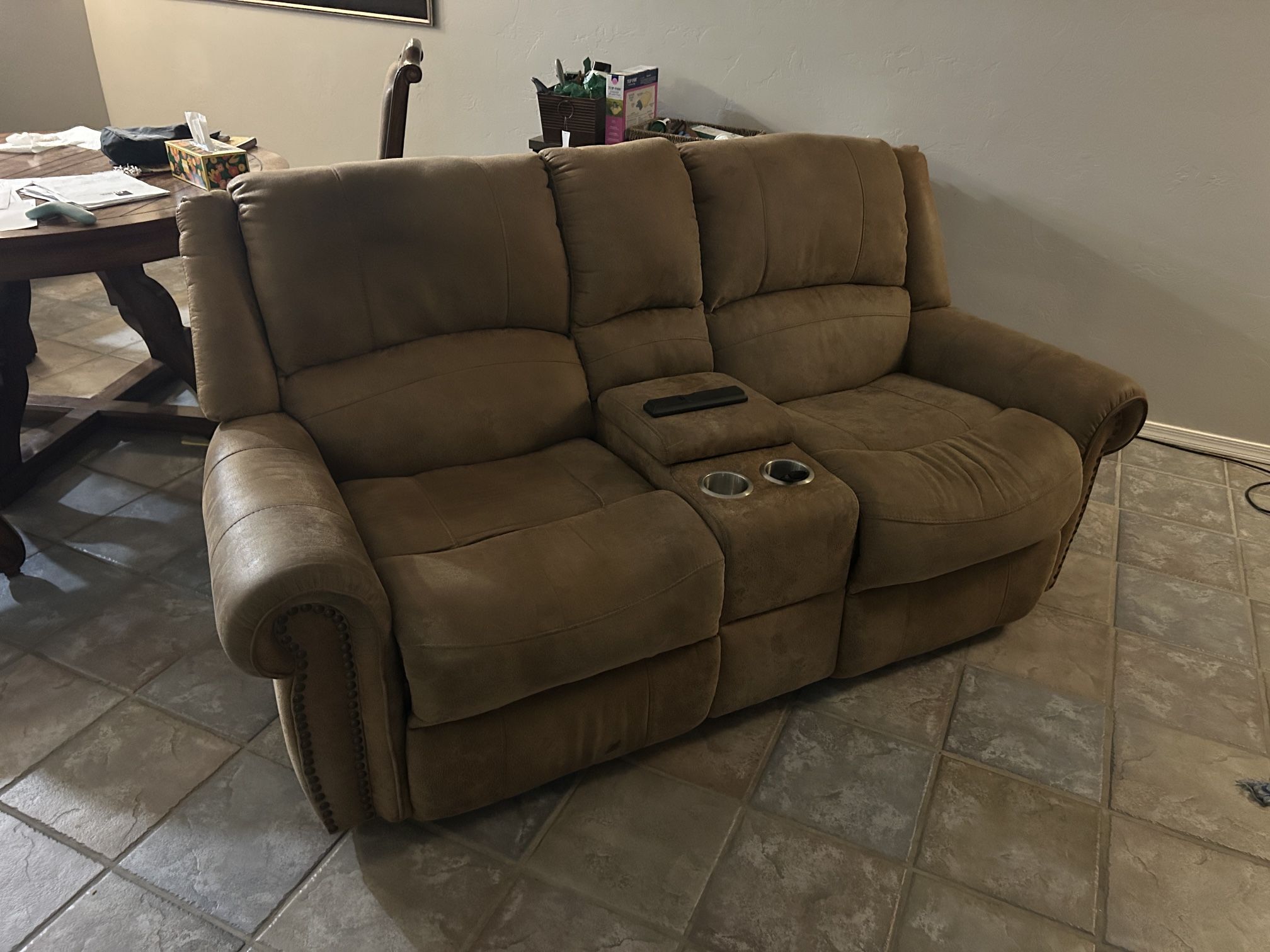 Reclining Love Seat Couch