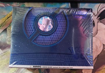 Pokemon GO Pokemon Center ETB