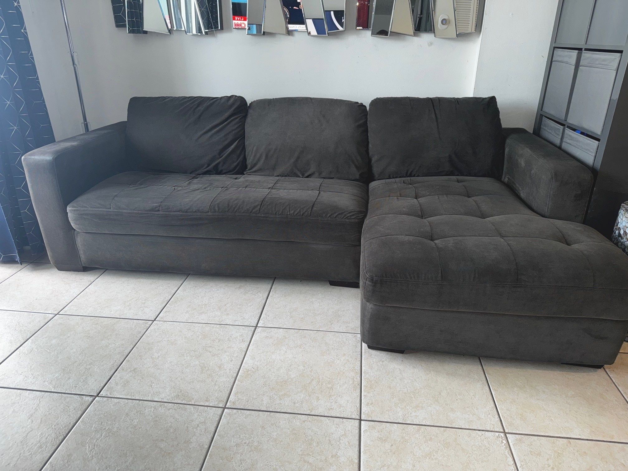 Charcoal Gray Modern Sectional with Chaise and 2 FREE Covers! 100 x 59