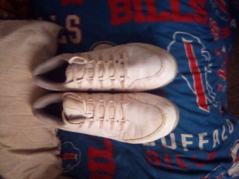 Size 10 Cleats Color White