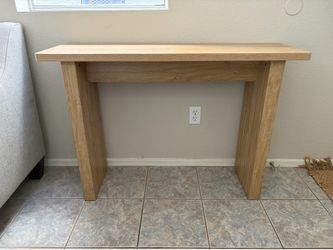 Entryway table