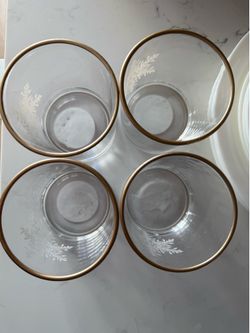 Winter Snowflake Glass Tumblers – Set of 4