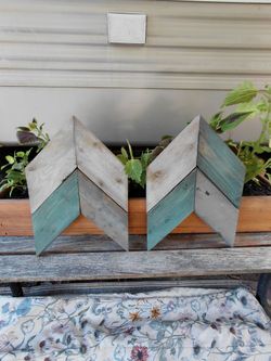 Wooden Chevron arrow wall decor