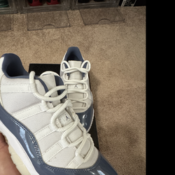 Jordan 11 low Diffused blue