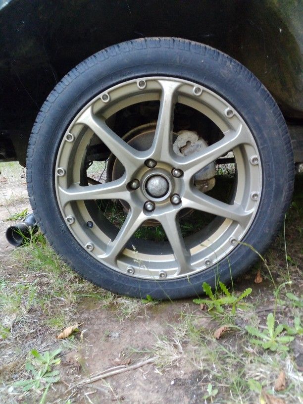 Brand New Painted 17 In Wheels And Very Lightly Used Tires Currently On 1995 2wd Toyota