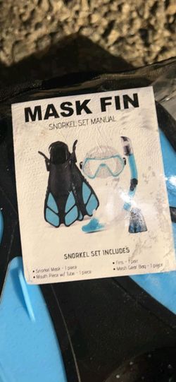 Snorkel set brand new never used