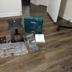 Tv Wall Mount 19" to 50" FULL MOTION  BRAND NEW!!!