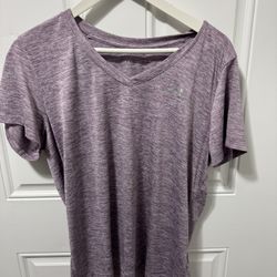 Under Armour Heat Gear Loose Purple Top. Women’s Size XL
