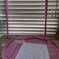 Zoe’s Homeware Pink End table 