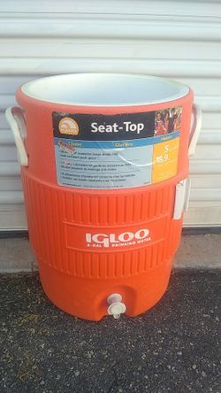 Igloo 5 gallon water container