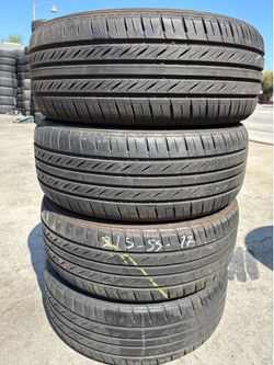 vendo set de llantas 215/55r17 SENTURY perfectas condiciones de vida